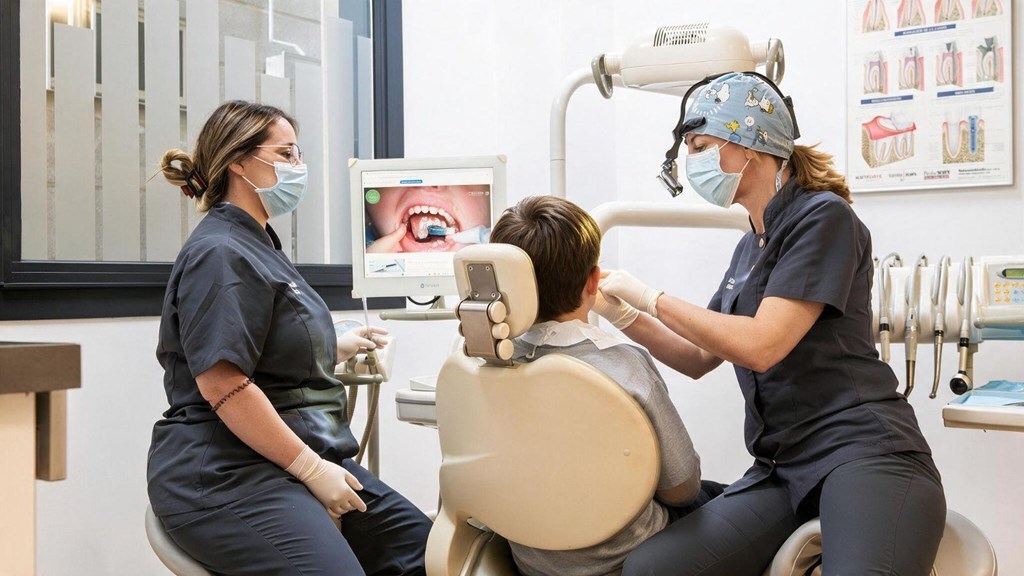 Foto 1 Guíe el crecimiento maxilar con ortopedia dentofacial infantil en Marín