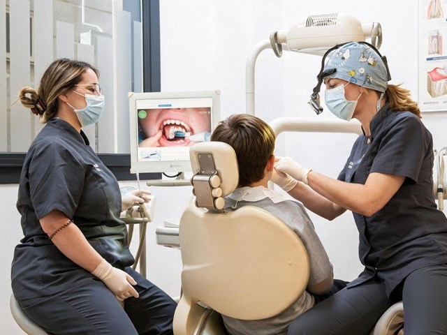 Guíe el crecimiento maxilar con ortopedia dentofacial infantil en Marín